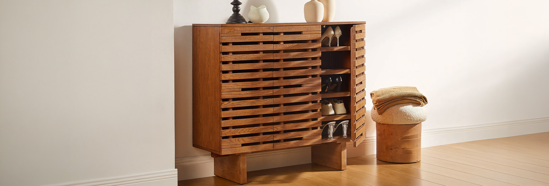 HERNEST Ingrid Oak Shoe Storage