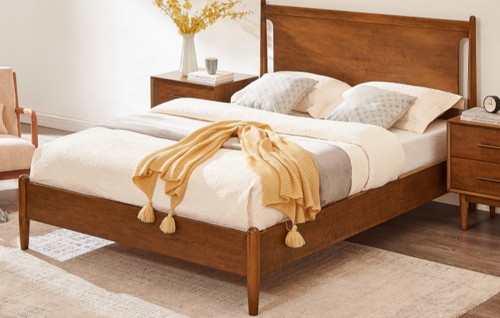 Double vs. Queen Bed: Dimensions, Comfort & Room Fit