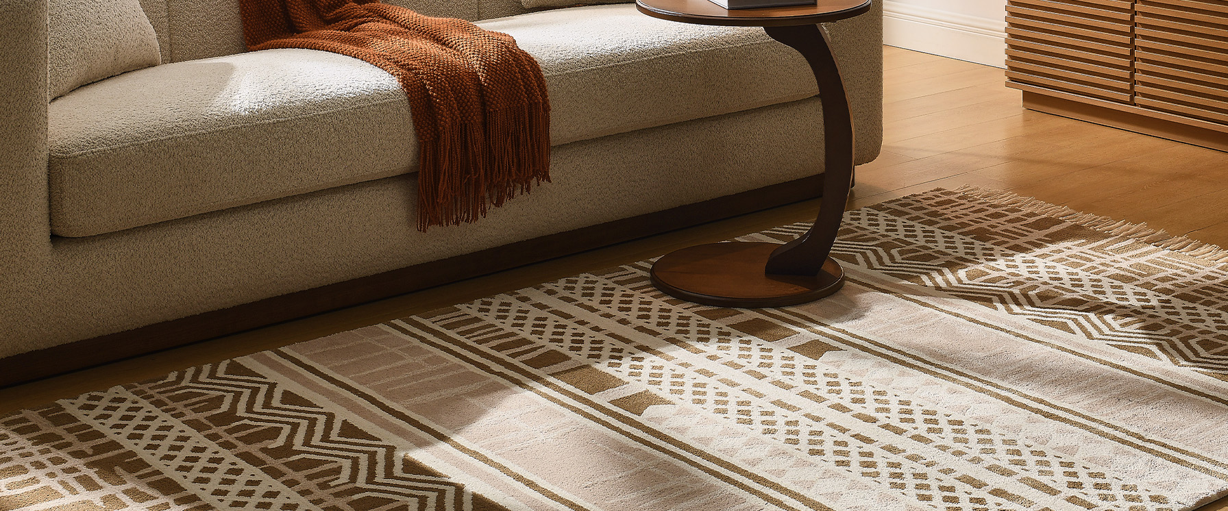 hand-woven wool Bohemian rug with fringed edges