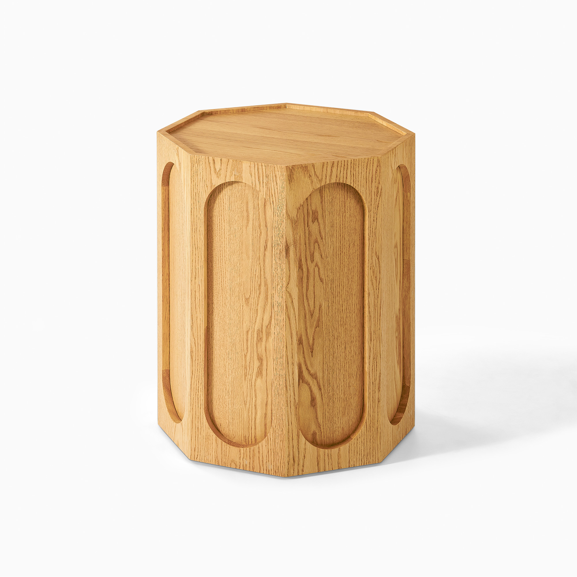 Neci 18-Inch Natural Oak Sculptural Side Table | HERNEST