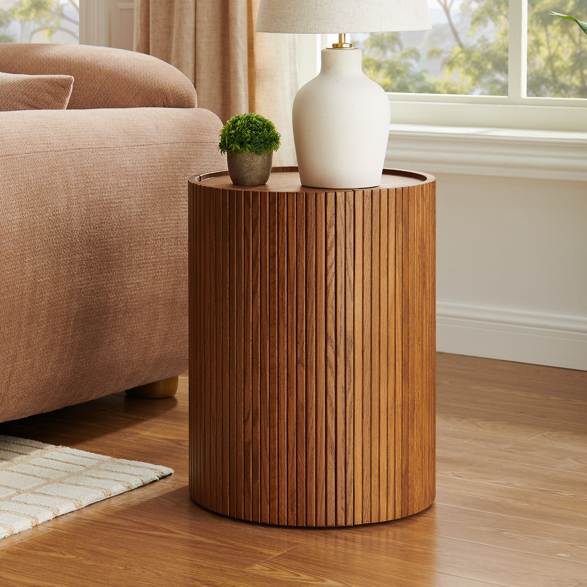 Elliot 16 inch Round Reddish Brown Solid Oak Side Table | HERNEST
