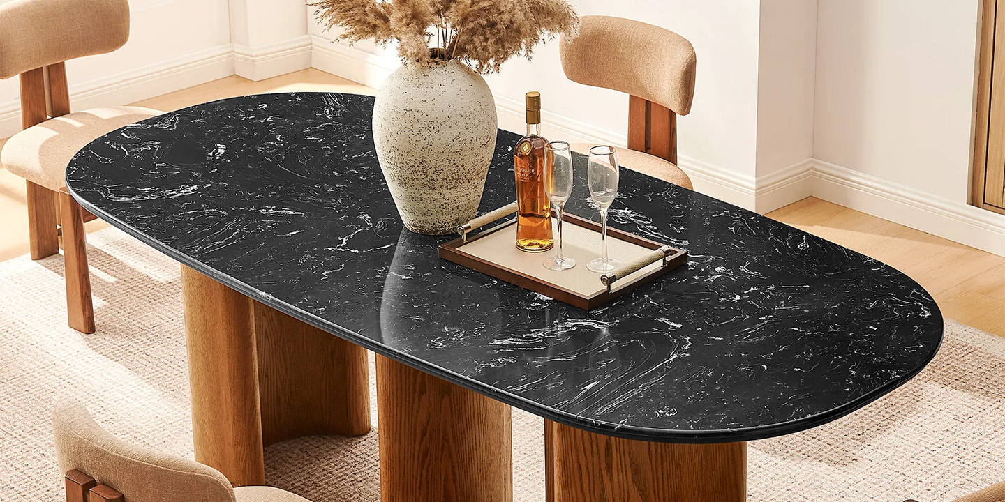 HERNEST Pick: The Silas Dining Table HERNEST Pick: The Silas Dining Table