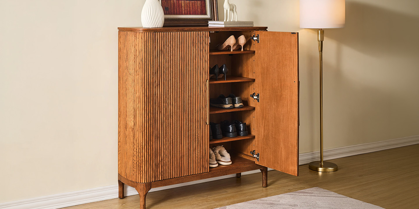 HERNEST Pick: Skugga 47" Oak Shoe Storage