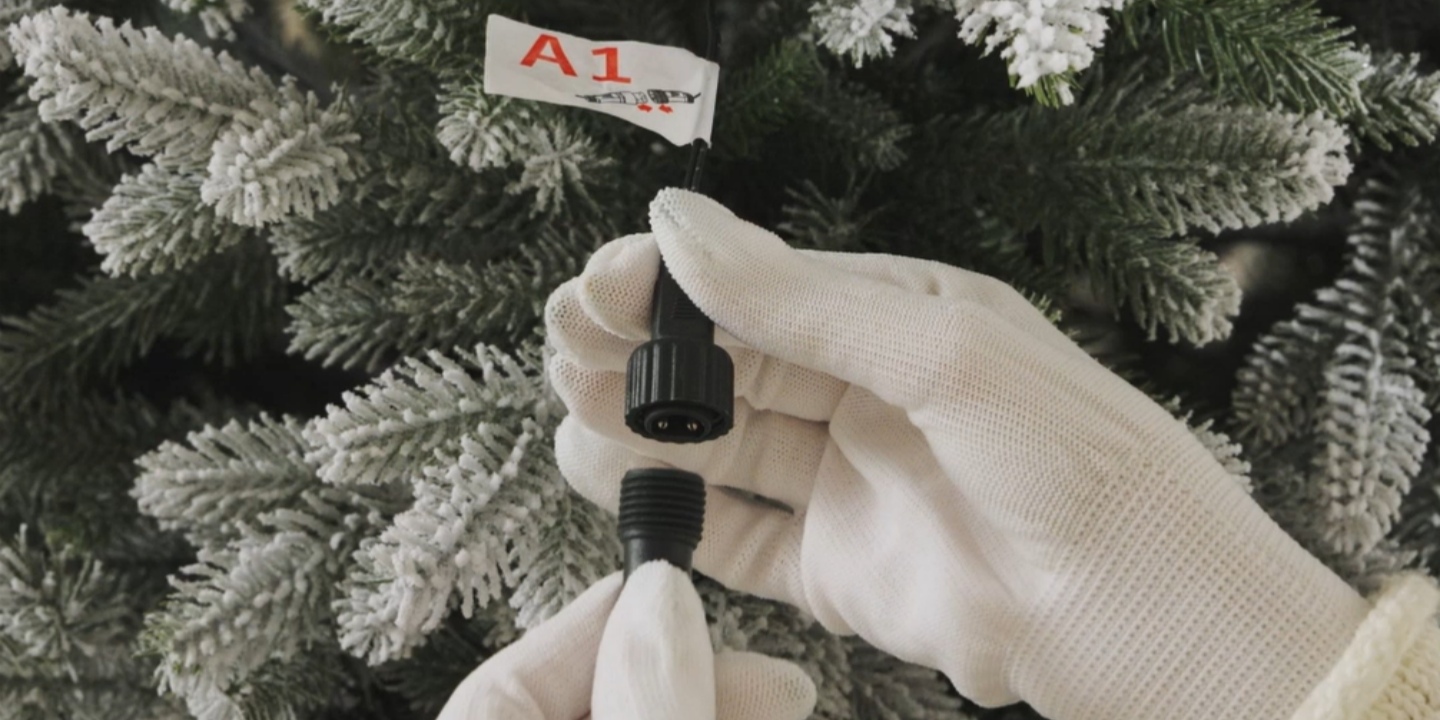 connect Christmas tree's light to light string adapter