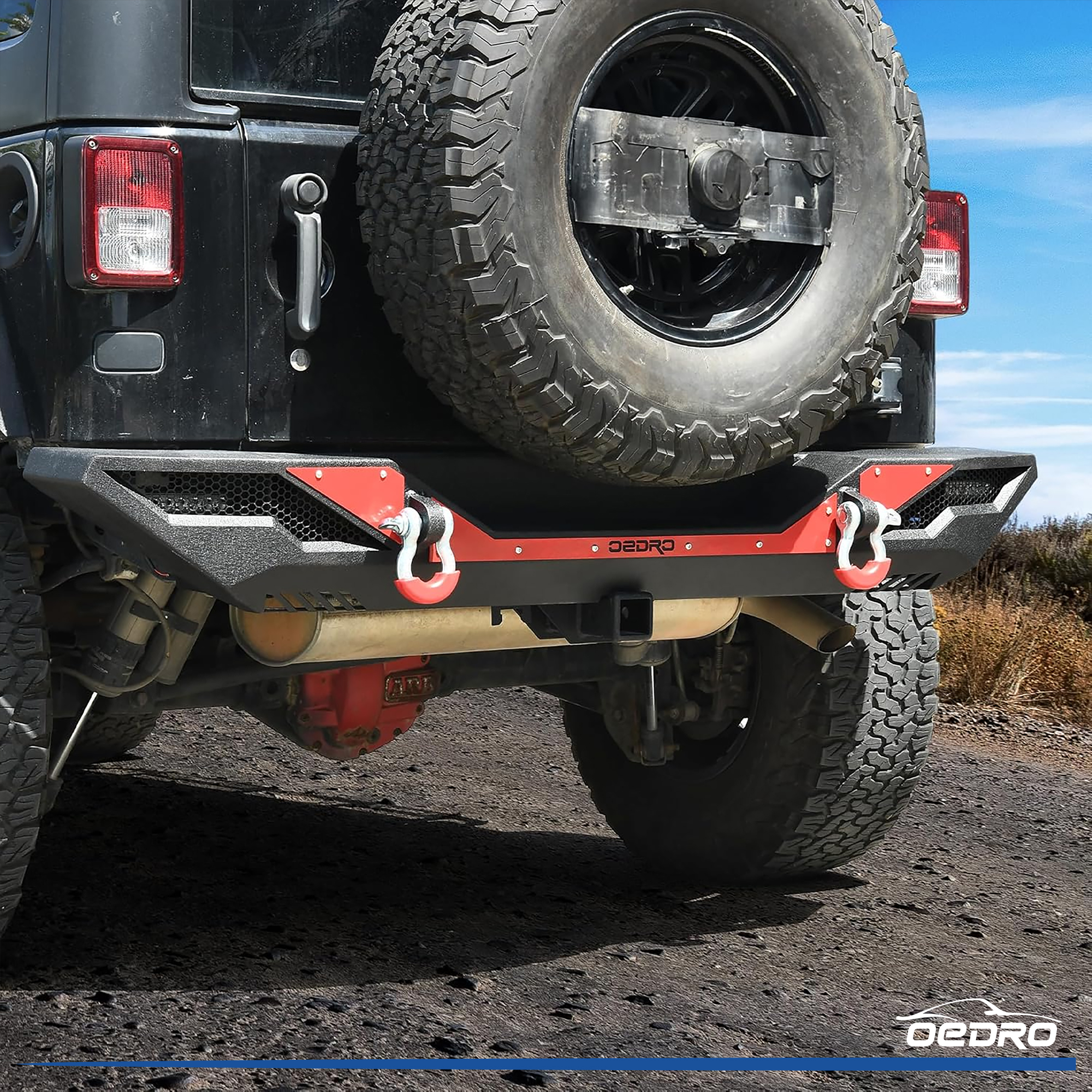 Side view of OEDRO Rear Bumper for 2007-2018 Jeep Wrangler JK & JKU Unlimited, Full Width Bumper w/D-Rings & Hitch Receiver & Reflective Armor