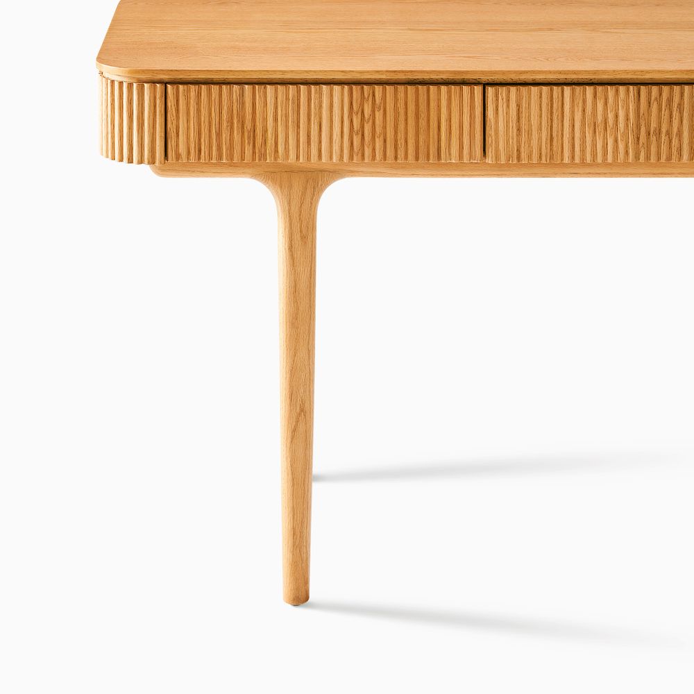 desk with 3 hiden drawers