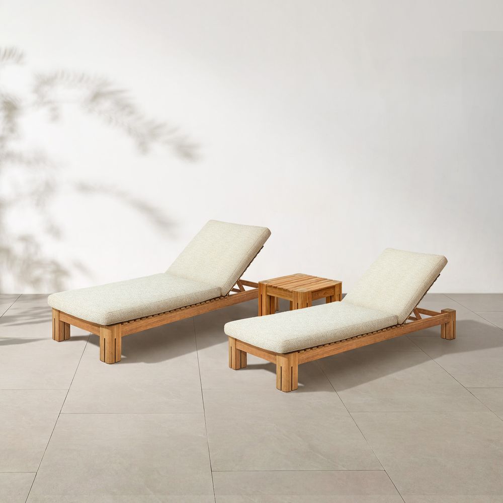 Outdoor Chaise Lounge Set