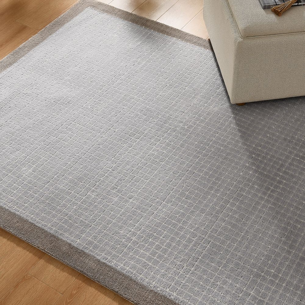 100% wool hand-woven rug grid pattern