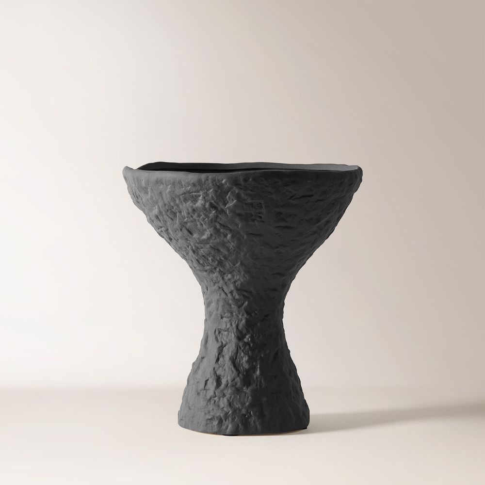 ceramic vase bouquet