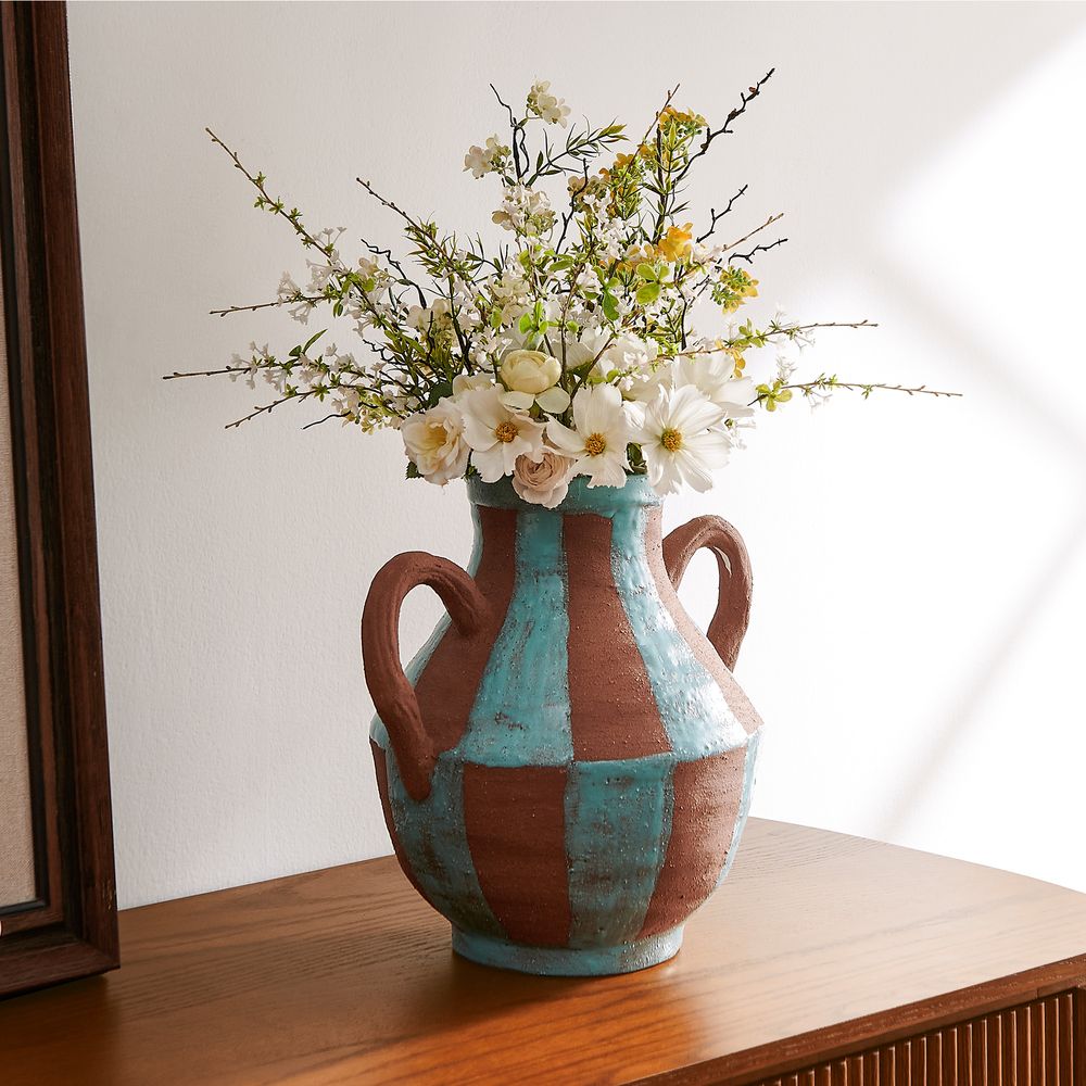amphora ceramic vase