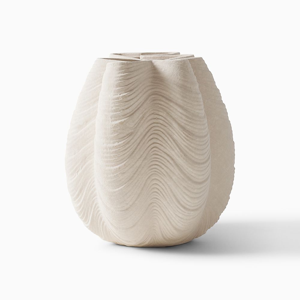 Tridacna gigas design ceramic vase