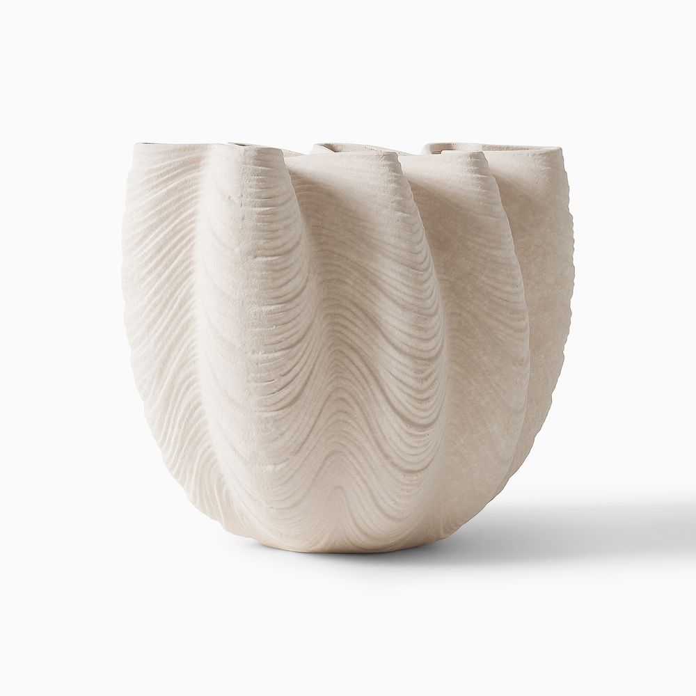 Tridacna gigas design ceramic vase