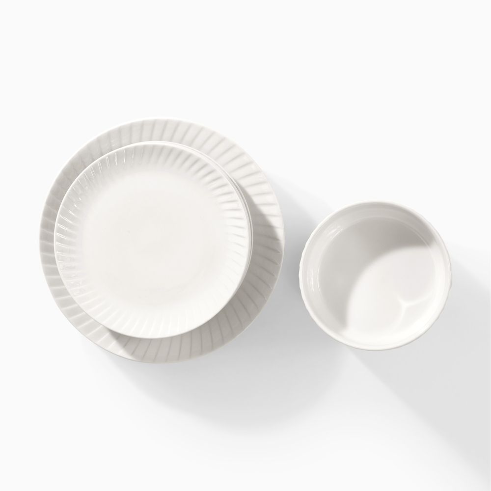 textured white ceramic dinnerware set