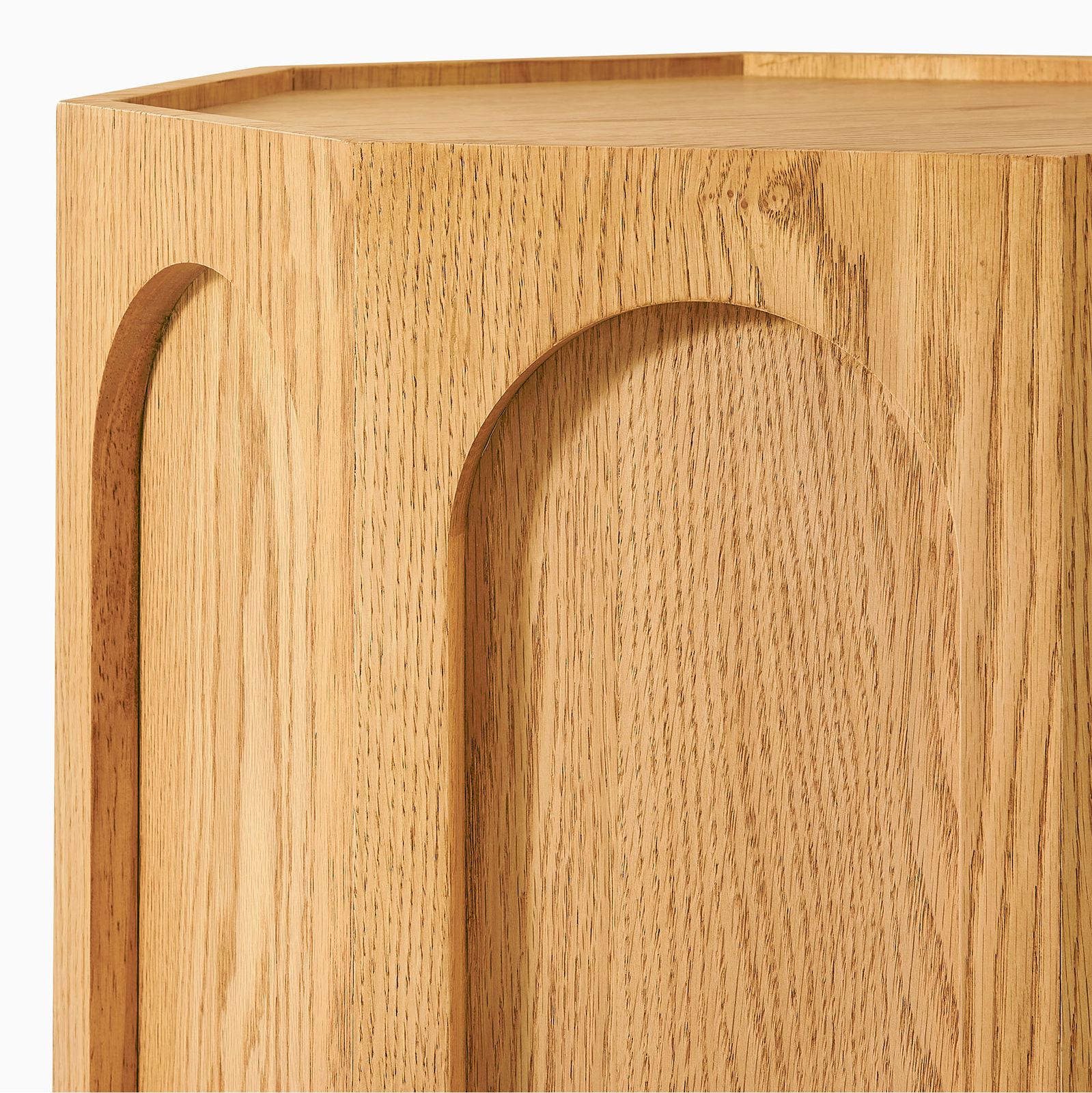 Neci 18-Inch Natural Oak Sculptural Side Table | HERNEST