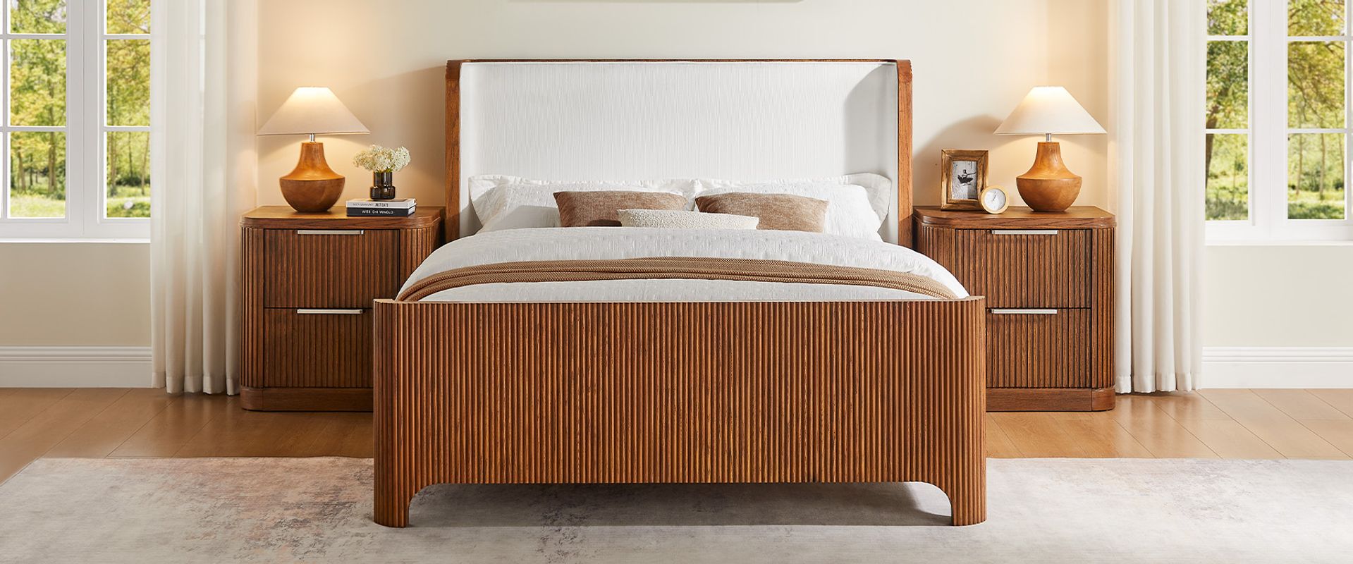 Fluted Solid Oak Bed