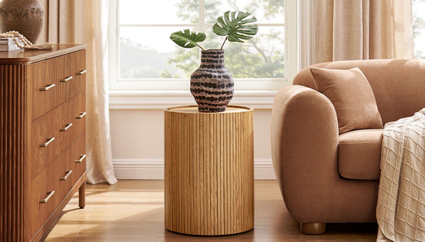 Elliot 16 inch Round Natural Solid Oak Side Table | HERNEST