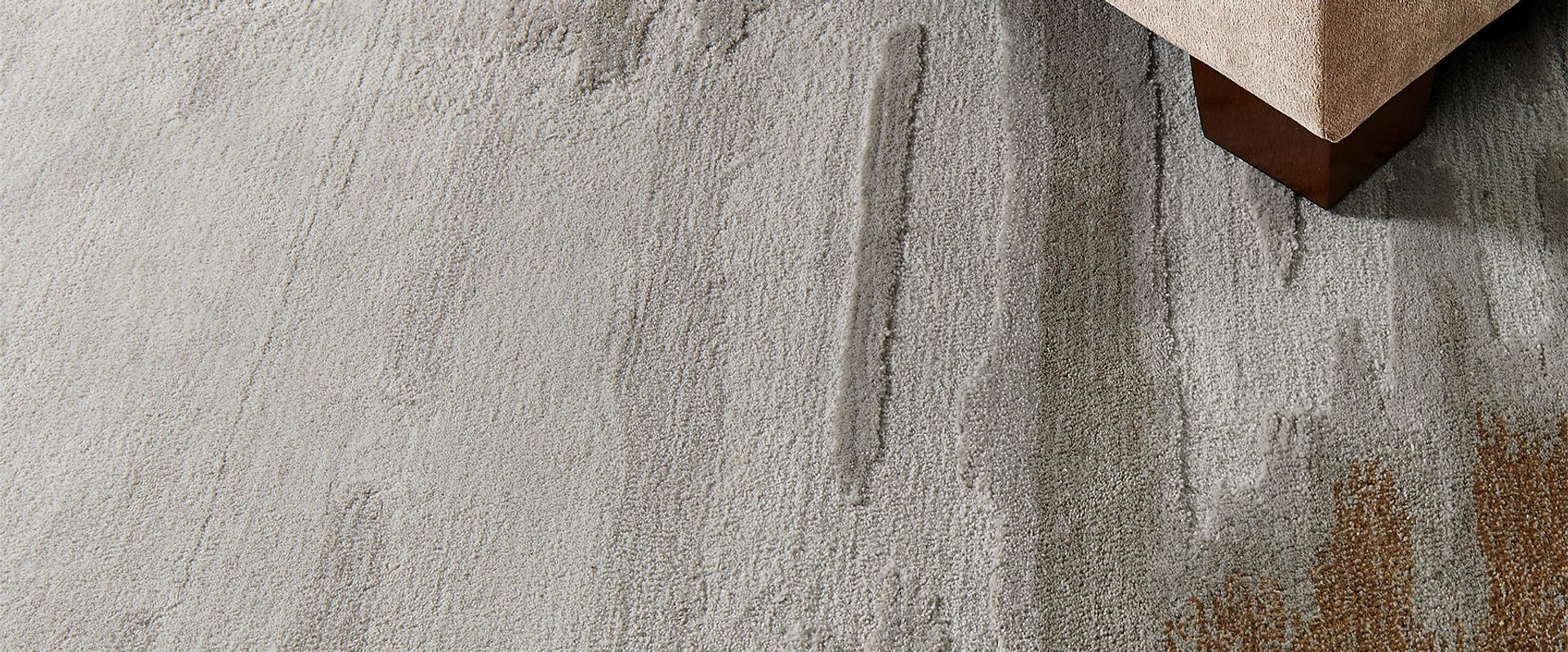 100% wool hand-woven rug