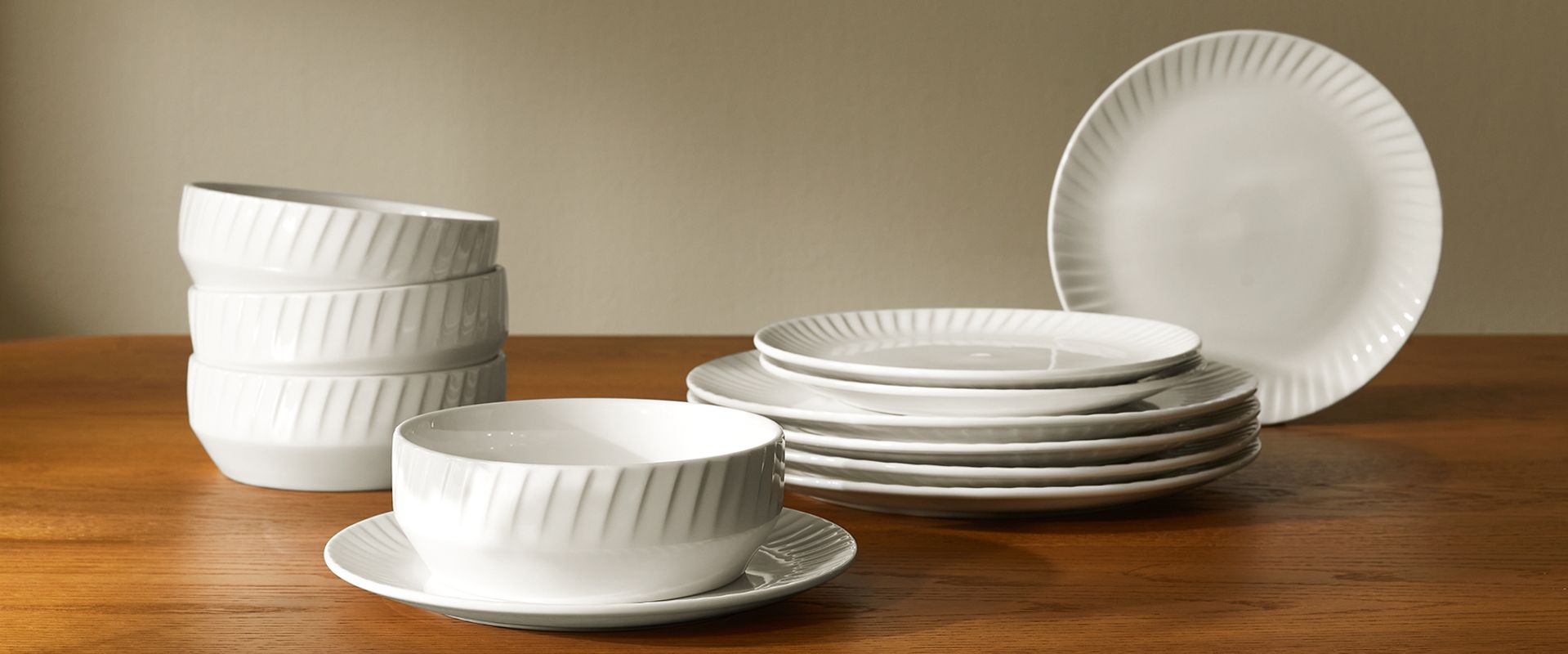 Textured White Ceramic Dinnerware Set for Dining Room