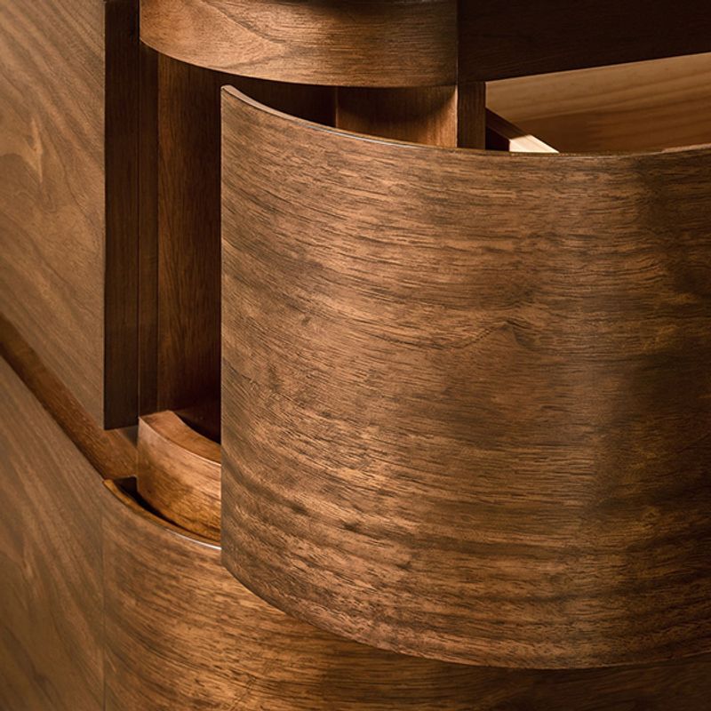 Curved Design, Expanded Storage
