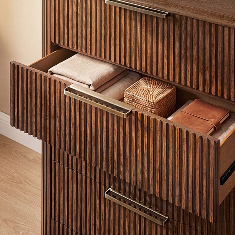 Dovetail and Soft-Close Drawer
