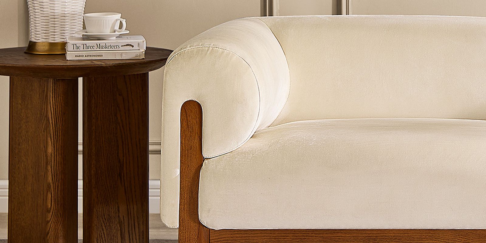 Rounded Curved Armrests
