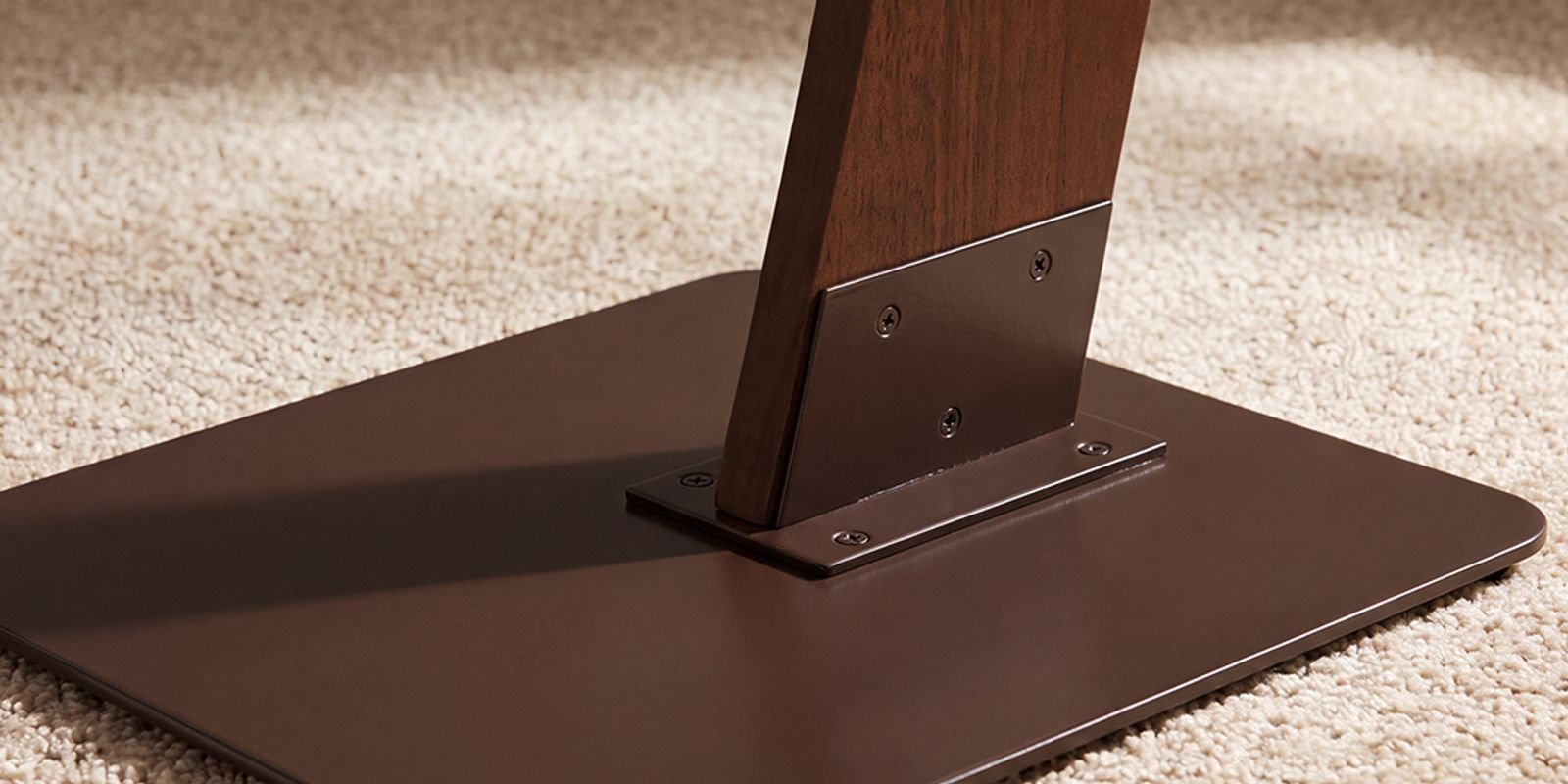 Heavy-Duty Lamp Base