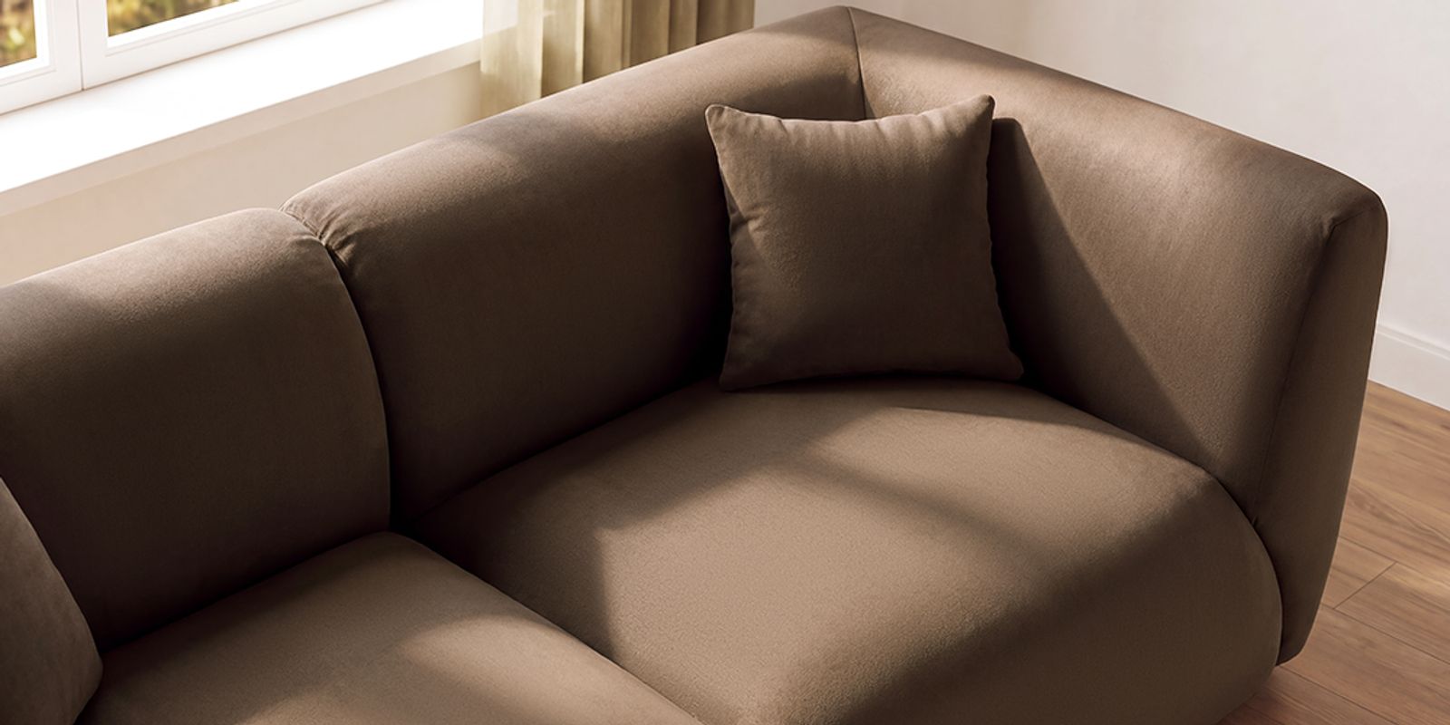 Spacious Deep Seat Silhouette