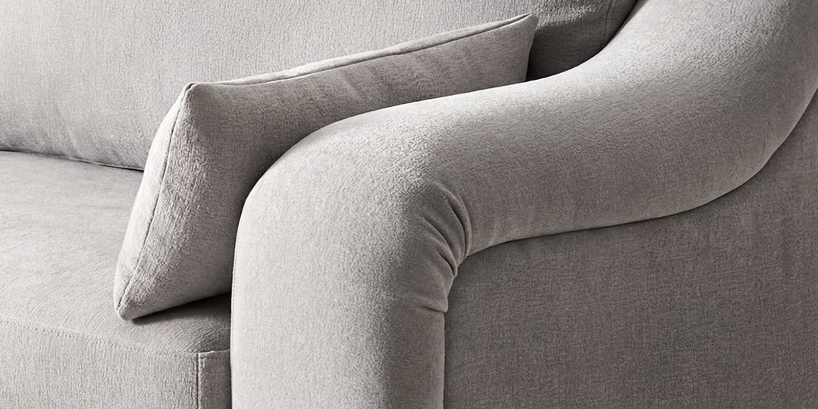 Smooth Curved Rolled Arm Design