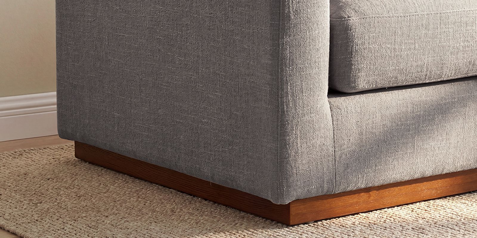 Refined Cushion & Solid Base Craftsmanship