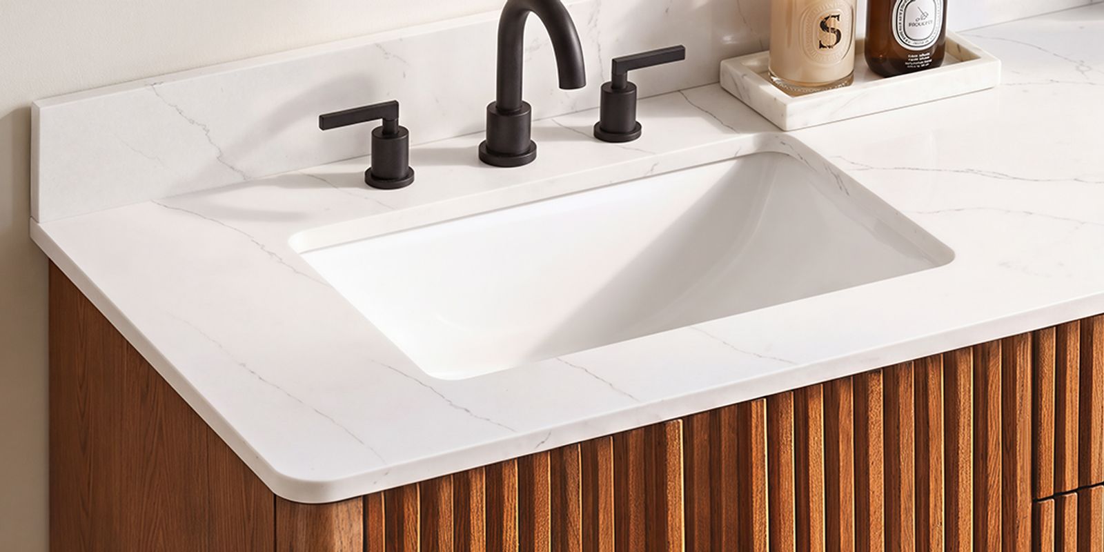 Durable Quartz Top & Dual Sinks