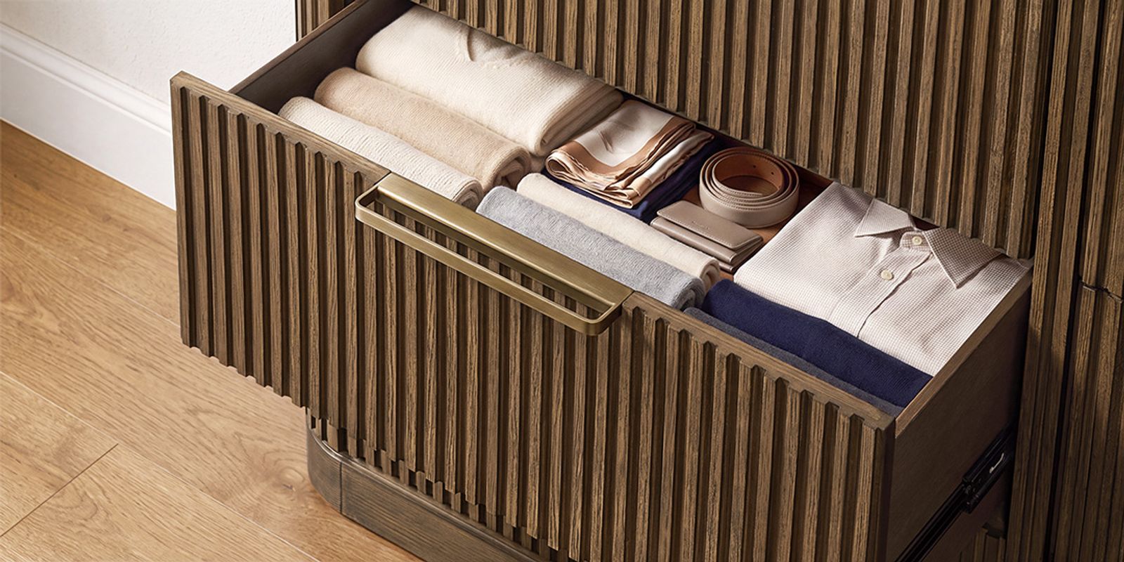 Dovetail and Soft-Close Drawer