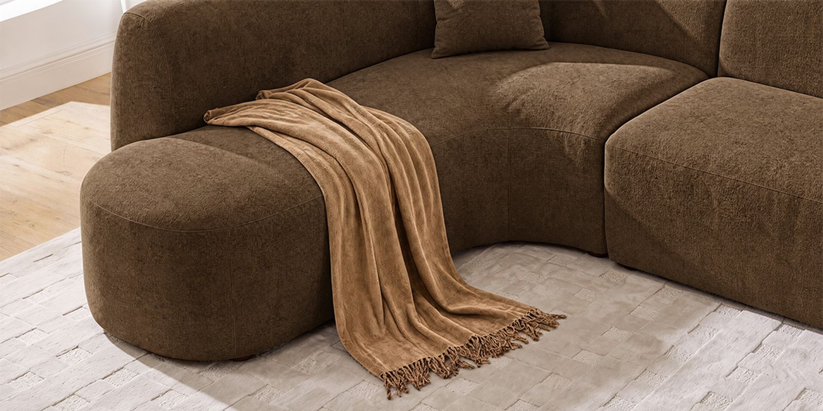 Soft Curved Silhouette