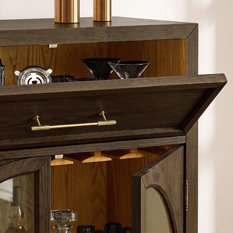 Rich Oak That Feels Substantial