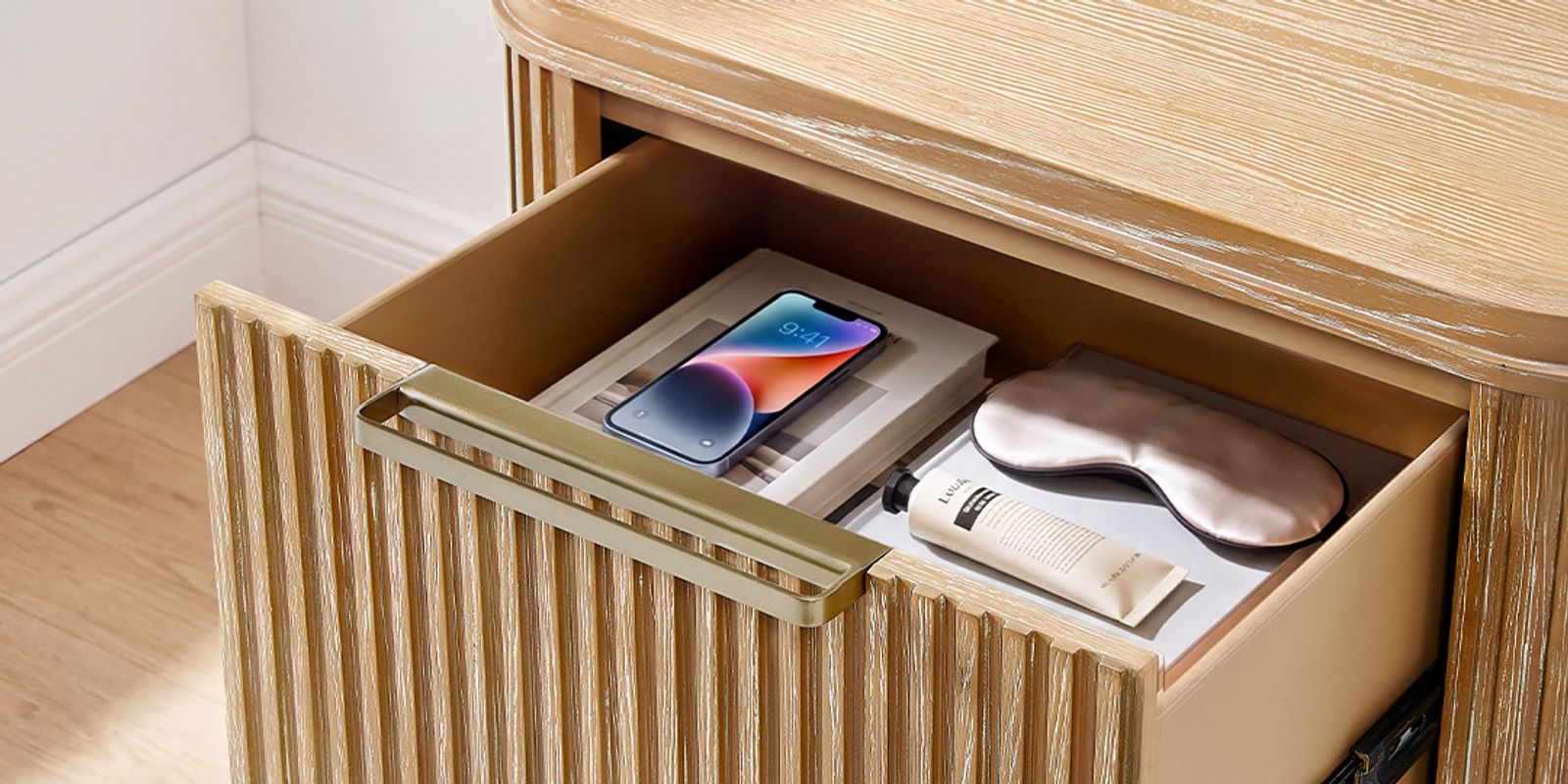 Dovetail and Soft-Close Drawer