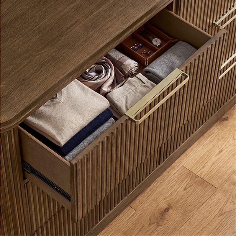 Dovetail and Soft-Close Drawer