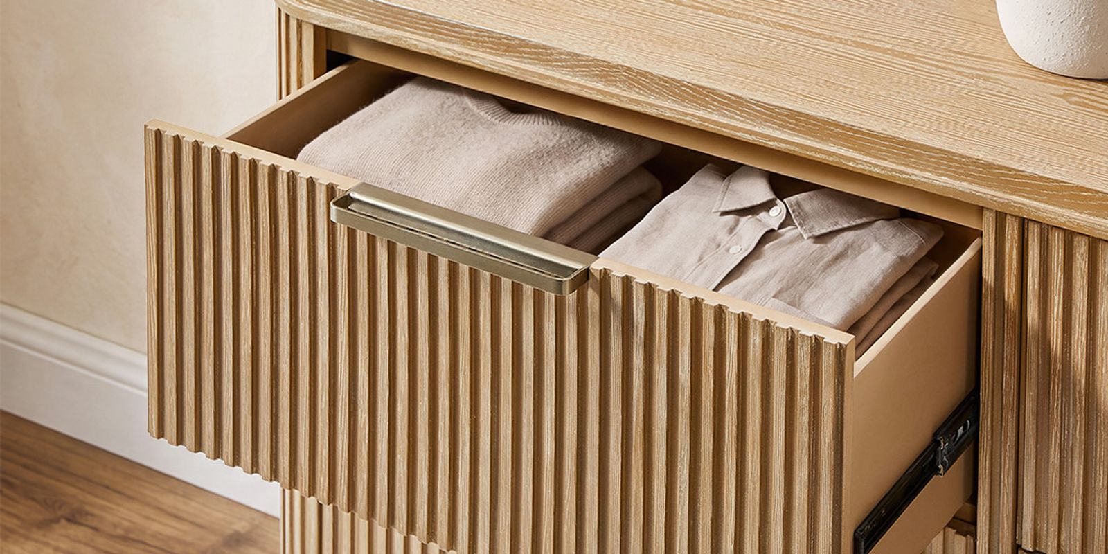 Dovetail and Soft-Close Drawer