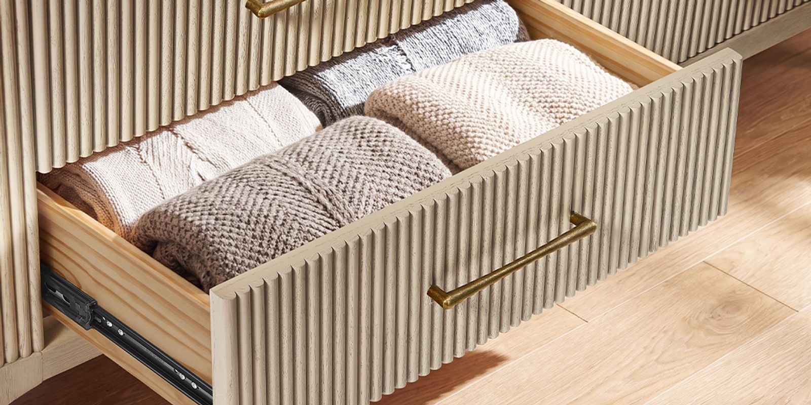 Dovetail and Soft-Close Drawer