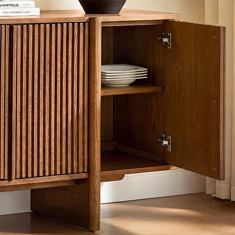 Shelves that adjust