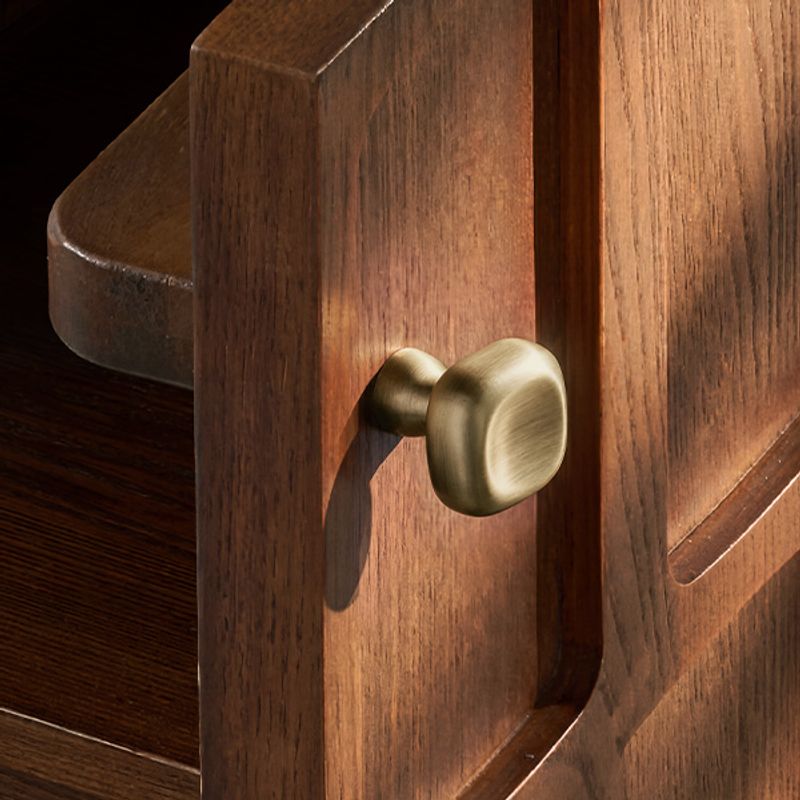 Subtle Metal Handles