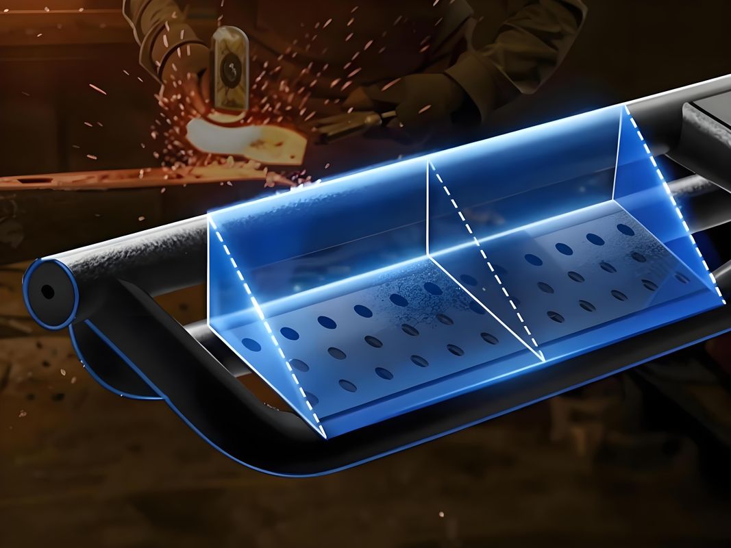 Heavy-Duty Side Step with Triangular Structure