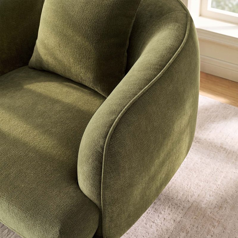 Mellow 33" Accent Chair
