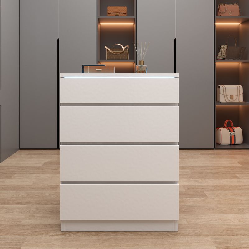 Front view of 4 drawer dressers