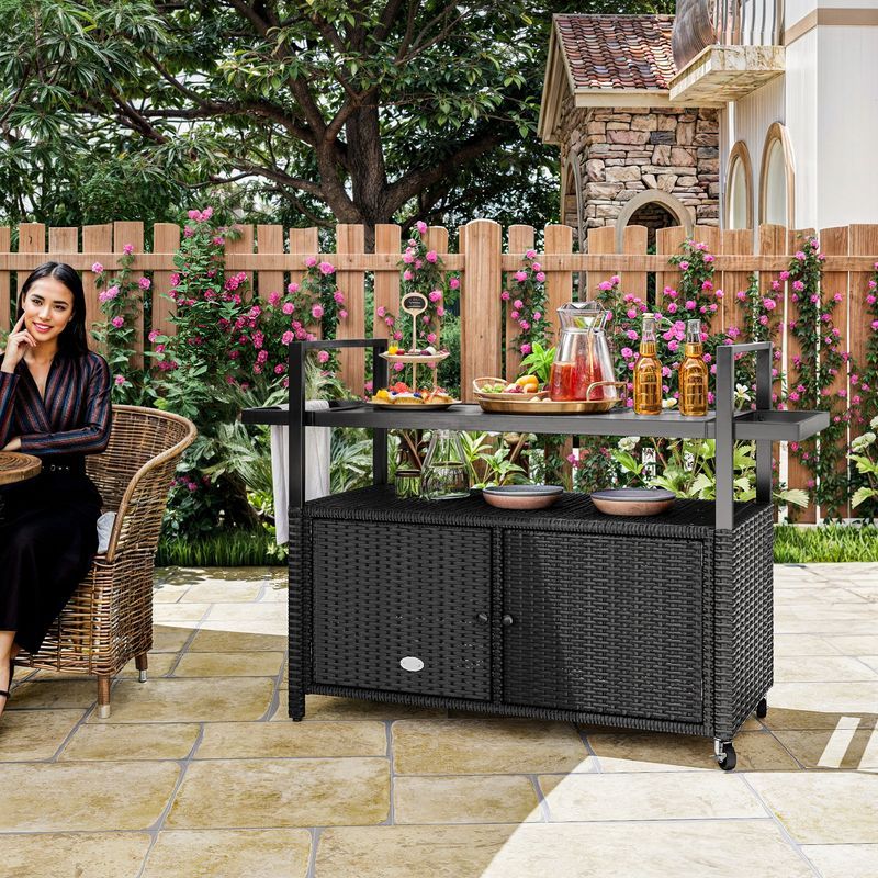 portable wicker bar table