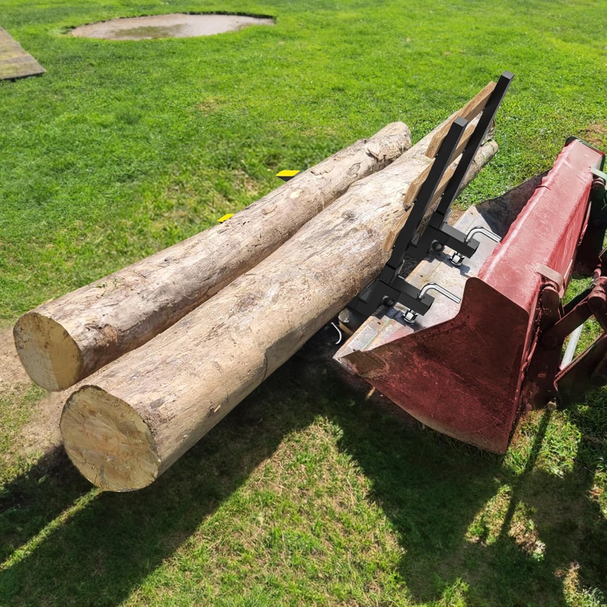 Side view of YITAMOTOR® 60" 4000 lbs Heavy Duty Pallet Forks with Adjustable Stabilizer Bar with Anti-roll Bar for Tractor Bucket Loader Skid Steer